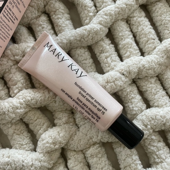 MARY KAY FOUNDATION PRIMER SUNSCREEN BROAD SPECTRUM SPF 15 EXPIRED - Picture 5 of 7